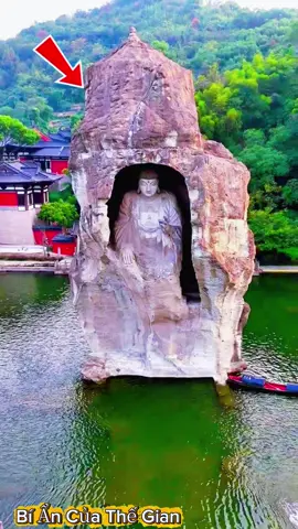 Pho tượng Phật “ngủ trong đá” suốt nghìn năm – chờ người hữu duyên đánh thức! #biancuathegian #khampha #trunghoa 