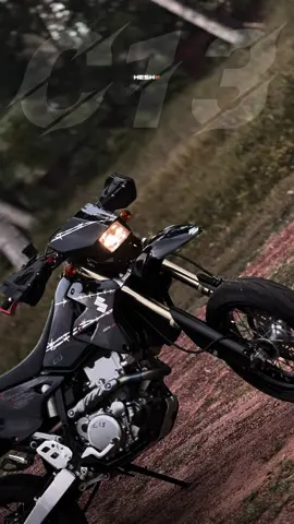 C13 ඒ මොරාල් එකහ 😼🪽@Ħashen #srilankan_tik_tok🇱🇰 #fypviral #nostalgic #drz400 #C13 