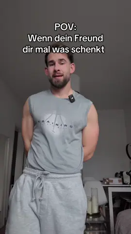 Tr*ggerwarnung: Diese Video zeigt geschauspielerte N*tigungen, aber apropos Tr*gger: Ich hoffe es tr*ggert die richtigen Männer. GaLiGrü an Aleks an dieser Stelle #boyfriend #temptationisland #satire #comedy #beziehung