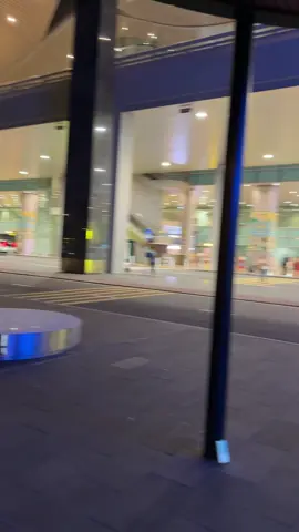 NỔ CÁI MỞ HÀNG COI KHUYA RỒI GRAB ƠI !!# #sanbaycamranh #xedichvu #grab #taxi #nhatrang