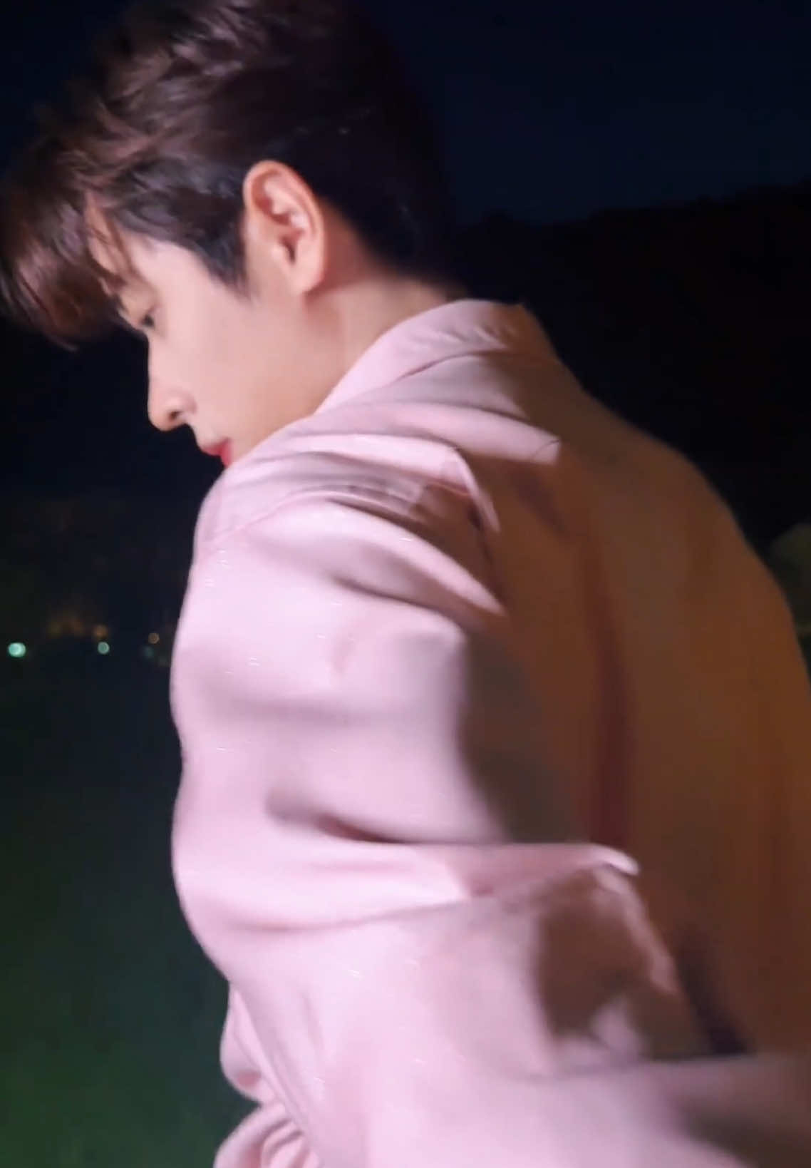 <WEIBO THỪA LỖI> Ô thôi chếcccc 😚 2 anh đừng giành, mình chia 2,4,6 và 3,5,7 nhé 😘 #丞磊 #chenglei #thualoi #chenglei丞磊 #thừalỗi 