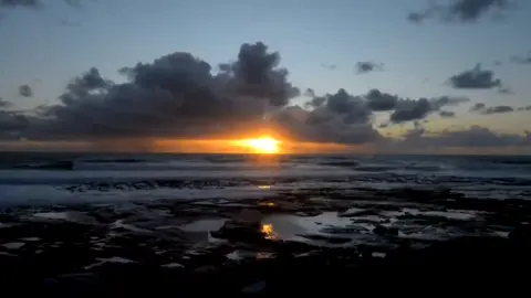 Extreme - More Than Words (Rock Reimagined Teaser)  Follow us on YT ♥️🤘 #Extreme #MoreThanWords #RockCover #SongLyrics Disclaimer: All uploaded covers here are copyrighted and under fair use. All rights belong to the respective record labels and artists. Music are created with AI tools, real voice and standard music instruments. Any revenue generated will go to the rightful owners. Always support the Original song and the Artist.