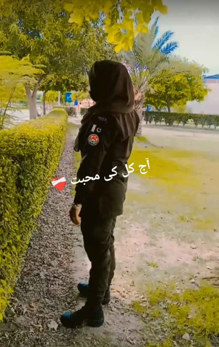 آج کل کی محبت ان دو باتوں سے ہے #100k #foryoupage #CapCut #saba_quewn317 #Biscoitocut 