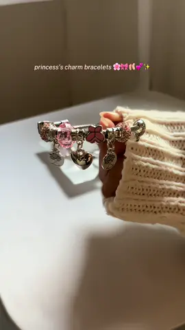 its so lovely 🎀🌸✨ #charmbracelet #bracelet #princesscharmschool #fyp #trending 