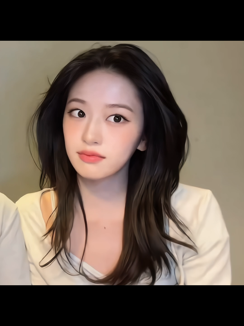 pretty Jinie 🤍#ive #yujin #유진 #luving_yj #live 