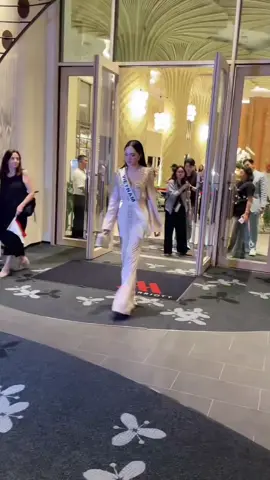 Layout cho Gala Dinner tối nay của Hoa hậu Hương Giang #lollipop_VNteam 