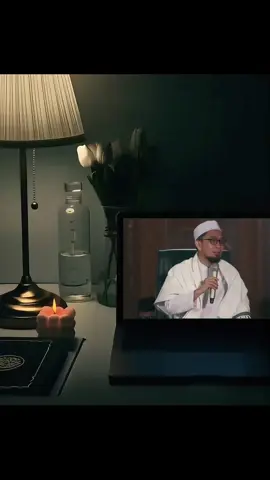 19.38 | orang yang dekat dengan Allah jiwanya tenang💫 #ustadzadihidayat #dakwah #islam #fyp 