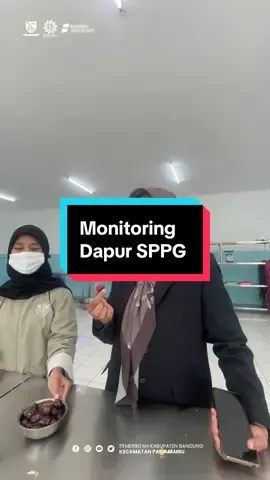 Sampurasun Wargi Pasirjambu LAPOR KETUA  Hari ini Ibu Camat Pasirjambu melaksanakan monitoring ke Dapur SPPG (Satuan Pelayanan Pemenuhan Gizi) Cukanggenteng 2. Kegiatan ini bertujuan untuk memastikan pelaksanaan program pemenuhan gizi masyarakat berjalan optimal, mulai dari kualitas bahan pangan, proses pengolahan, hingga distribusi kepada penerima manfaat di wilayah Kecamatan Pasirjambu. KABUPATEN BANDUNG!!! BEDAS!! BEDAS!! BEDAS!! LEBIH BEDAS! Pasirjambu Maju Bersatu Padu