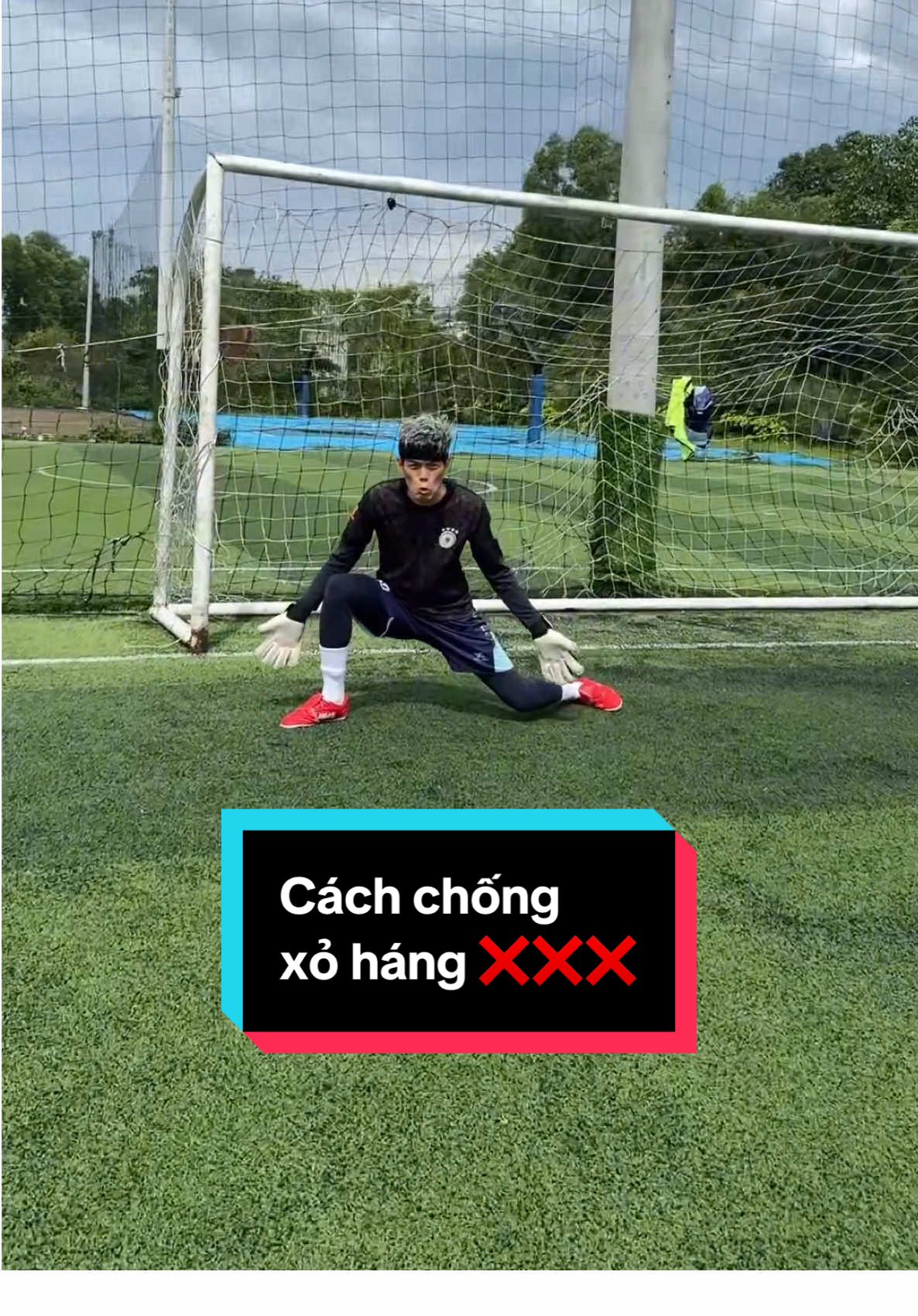 Xỏ thế méo nào được 😁 #ptfootball #football #bongda #thethao #SMCN 
