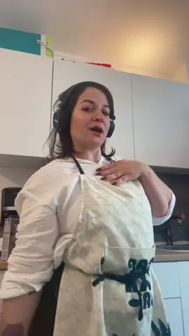 Je ne sais pas exister autrement, trop latine pour être discrète.#latina 