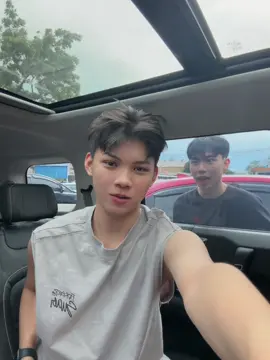 Kayak ada yang ngomong🤔