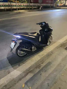 I8x xuống phố mù mắt chưa anh em=)) này sợ ăn đòn ghê nha😅#honda #xuhuongtiktok #hagiang #vario125 