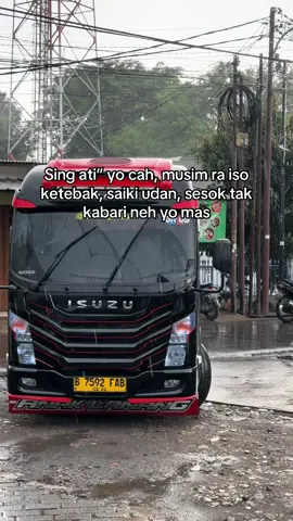 Butuh transportasi untuk acara atau liburan keluarga? PT. GIRI RETNO TRANS  Menyewakan ELF pariwisata dalam kota dan luar kota sumatera-jawa-bali-lombok, juga untuk keperluan study tour, wedding, ziarah, drop bandara, outing kantor, Family gathering, dan lainya  Fasilitas yang tersedia didalam bus kami : -AC  -SMART TV ANDROID -NET FLIX / YOUTUBE / MUSIC / USB port  -Microphone / Karaoke -Reclining Seats -Bagasi -Gordyn -Charger Handphone -Lampu Baca Juga dilengkapi dengan alat keamanan seperti : -APAR (Alat Pemadam Api Ringan) -Palu pemecah kaca -P3K ALAMAT KANTOR: Jl. Pendidikan 3 RT O4 / RW 01Tambun, Kec. Tambun Sel., Kabupaten Bekasi, Jawa Barat 17510  ☎️ informasi dan pemesanan silakan hubungi: Admin WA : ‪+62 823‑1544‑1259‬ #sewaelfjakarta #sewaelfbekasi #sewaelfjabodetabek #sewaelfpariwisata #sewaelfmurah