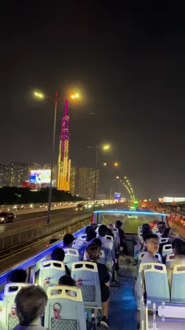 Tuyến xe bus 2 tầng mới chill quá chill. #VietBigBus #SaigonHeritageTour #xebus2tang #saigoncityview #Saigon 
