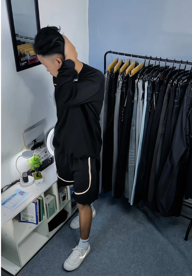 One seat menyala🤩🤯🫵🏻#fyp #promomakan1111 #oneseat #outfite 