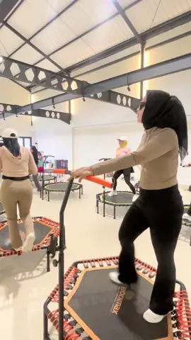 #trampolinedancefitness #trampoline #fyp 