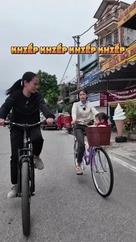 Ngồi giỏ xe có nên hay không? #vuhai #xedapthongnhat #bike #cycle 