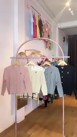 Look mu makin Aesthetic kalo pake cardigan ini  #cardiganrajut  #cardiganmurah  #cardiganviral  #cardiganoutfit 