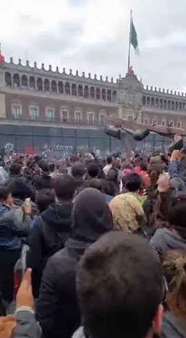 Les Recomiendo llevar.. 🫡 #Mexico #paratiiiiiiiiiiiiiiiiiiiiiiiiiiiiiii #CarlosMan#15denoviembre #IA 