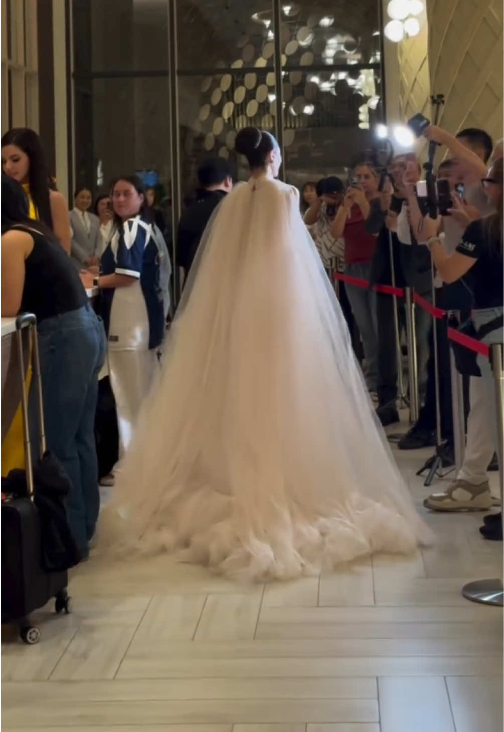 ✨DIA 11:11✨ Nuestra hermosa @Stephany Abasali llegando al Pattaya Marriot Thailand 🇹🇭 para continuar con las actividades del @Miss Universe @Miss Universe Thailand 2025 🤍🇻🇪👑✨🫰🏻 #missvenezuela #missuniversevenezuela #missuniverse #missuniverso #fyp