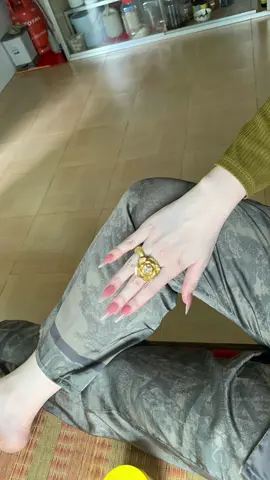 cam gbuong thich thật. ai muon như da e kịp tết tìm e