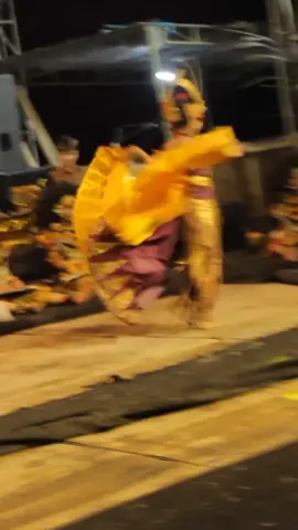 Kiro-kiro kenopo ya@alvionaaaaaaaa@alvionagra_  Karo @selphi19 Ki?😂Mikir opo asline🤪@Rayon Sindoro Sumbing Official @RSS Merch #sindorosumbing #jarankepangtemanggungan #fy #berandatiktok #pengikut 