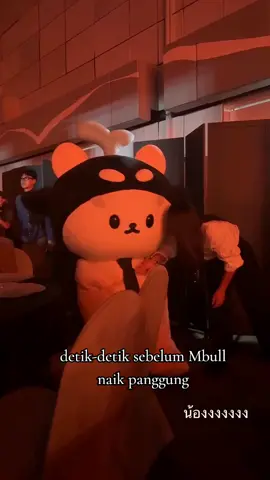 lucuk banget saat nepok nepok pipinya,mbull.. #polcasan #taynew #howeawards2025xtaynewpolcasan 