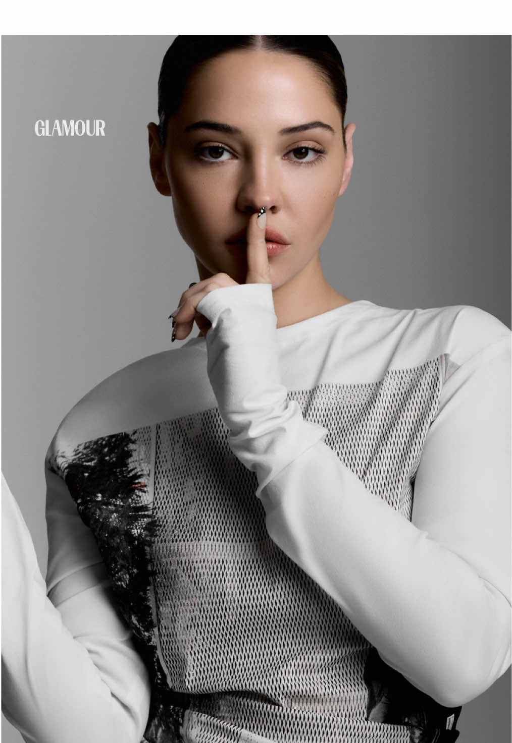 #MadelynCline wird als “Next Gen Icon” mit dem GLAMOUR “Women of the Year”-Award 2025 ausgezeichnet – und das völlig zurecht. Die “Outer Banks”-Schauspielerin begeistert mit ihrer ehrlichen, nahbaren Art und inspiriert damit ein Publikum über Generationen hinweg. In unserem Format GLAMOUR “Girlhood Firsts” spricht sie über prägende erste Entscheidungen – und wann sie das erste Mal wirklich für sich selbst eingestanden ist. #GlamourWOTY  Head of Editorial Content: Theresa Pichler @theresa.pichler Interview Ursula Schmied @ursischmied Photographer: Arseny Jabiev @arsenyjabiev Styling: Dione Davis @dionemdavis Hair Stylist: Gonn Kinoshita @gonn24 Makeup Artist: Stevie Huyunh @steviehuynh Nail Artist: Nori @nailnori Producer: Jean Jarvis @jean_cabacunganjarvis Director: Katharina Baron @katharina.baron DP: Mehdi Zollo @mehdizollo Production: Marie Engelhardt engelhardtmarie Head of Video: Moritz Mebesius @momebesius Video Edit: Alex Kraudelt @alxkrdt #outerbanks 