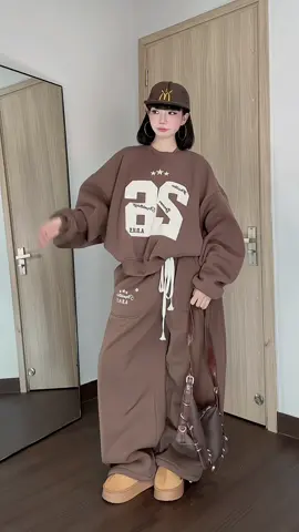 Mua đông đến ròi mùa đông đến ròi #lynh2512 #leyenlinhlinh #fyp #myoutfit #abhouse 