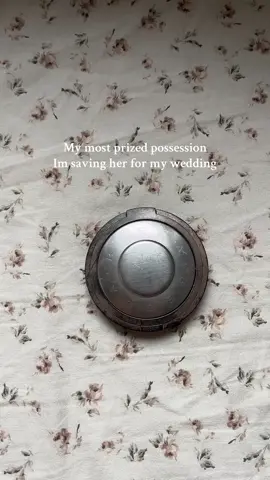 Actually nevermind…#beccachampagnepop #becca #2016 #2016makeup #jaclynhill 