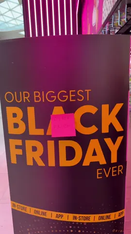 Mark your calendars - Pink Friday lands 27.11.25! 💖 Get ready to feel like a Health & Beautycard VIP! Can you guess which store we’ll be in this year? 👀