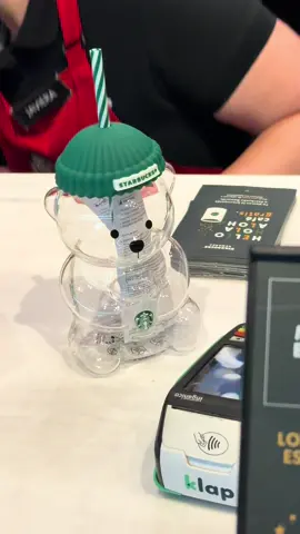 Este vaso estaba AGOTADO en todos lados @Starbucks sí… lo acabo de encontrar 🧸✨” El vaso más tierno y viral de Starbucks ya es mío 🧸✨ #StarbucksFind #BearCup”#starbuck #vasoviral #oso 