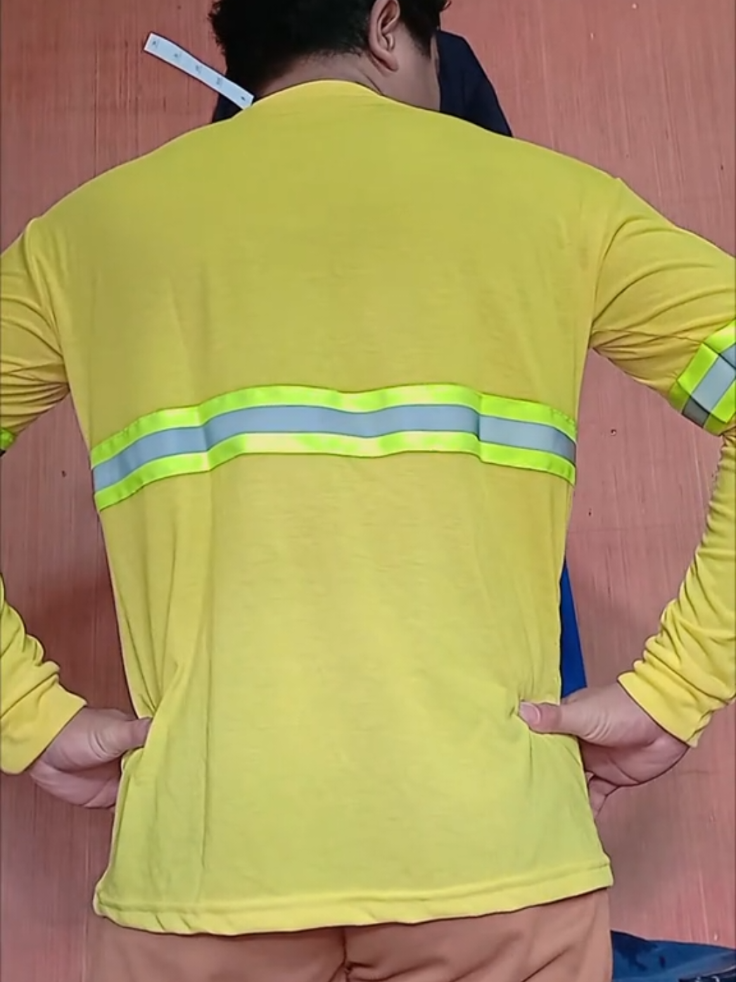 Construction Long sleeve with Reflective #buynow #ordernow #reflectivelongsleeve #reflectivevest 