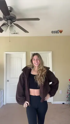 I LOVE this jacket sm🧸 #fyp #OOTD #jmu 