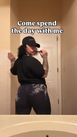 I’m not gonna lie I had the most beautiful solo day EVER! It was so peaceful, so calm, so refreshing to just be alone & get all the things I wanted.  . As a single mom of 2, one teenager & pre teen you can only imagine how much they ask of me. And on top of that I’m a full time entrepreneur & content creator. My days are always so busy & my social battery always has to be on 100!  . Today I slept in, had a soft morning & started my day late. I very much so enjoyed that 💞  . I gave myself a boundary & didn’t buy my kids not one thing lmao. I promised myself I would turn off mom mode & just be all about me. It was the best thing I’ve done!  . To all parents out there I highly recommend giving yourself a day fully committed to yourself! Spend the money it will come back! Be like me a ball on a budget 😂  . Whatever you need to do to pour back into yourself 🫶🏼 Anyway love you! Be amazing 💋 stay healthy, be happy 😘 #fyp #fyf #singlemom 