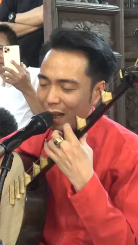 QUAN HOÀNG MƯỜI . VĂN HOÀI THANH . DIỆU MINH CHÂU