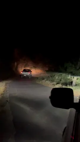 #lx570 #hilux #travelife #night #drive 