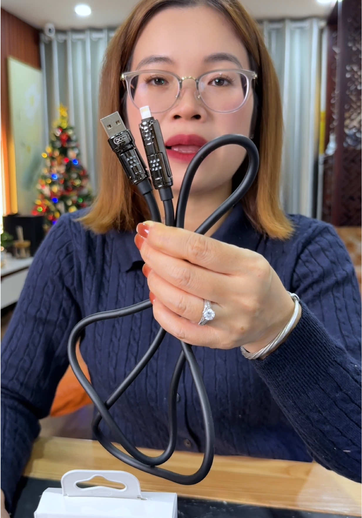 Dây cáp sạc đa năng vừa đẹp vừa bền #kimthanhday #daycapsacnhanh #capsacdanang #xuhuong 