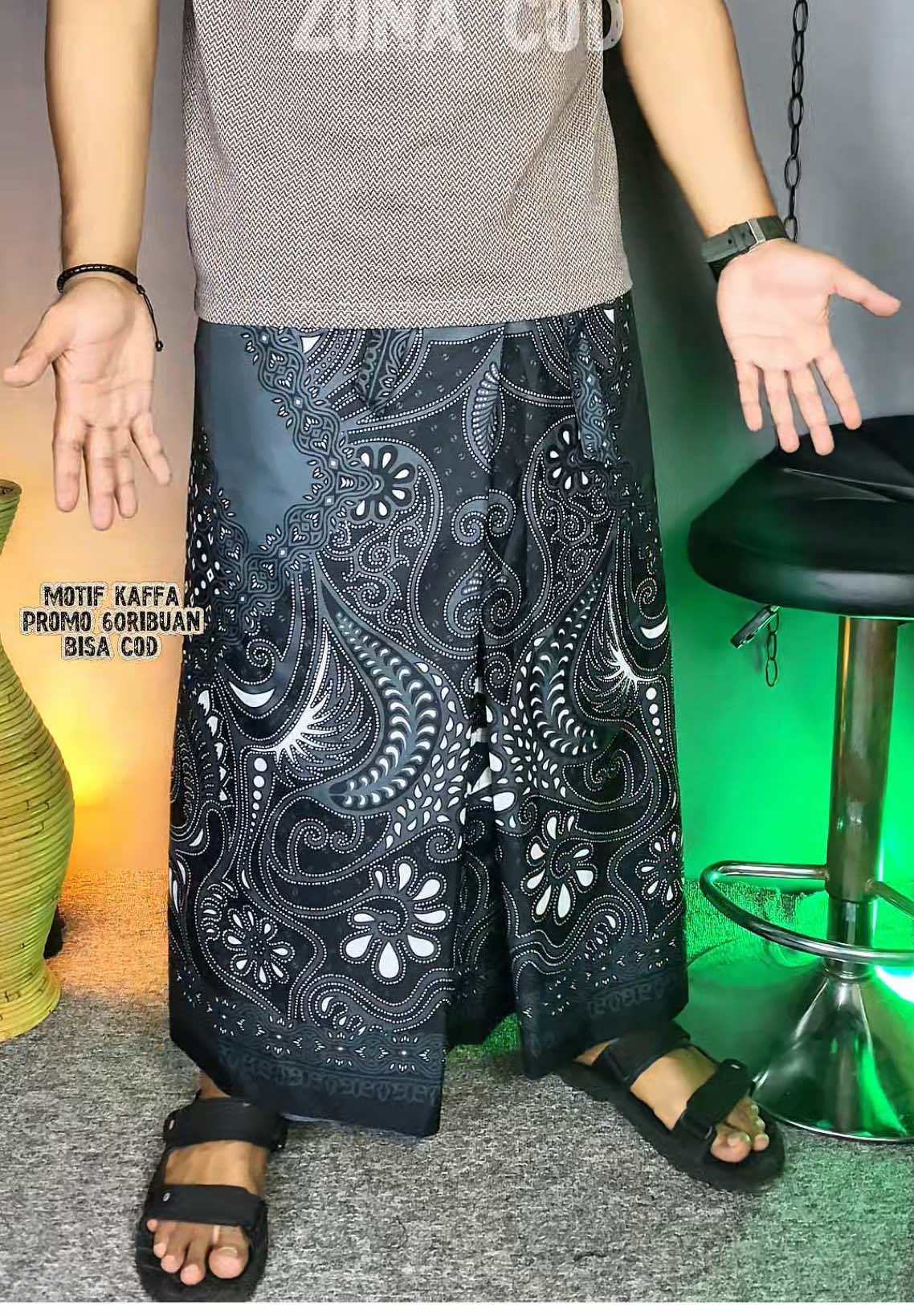 sarung instan dewas terbaru ada sakunya#sarunginstandewasa #sarunginstan #santripondok #pondokpesantren #muslimahfashion 