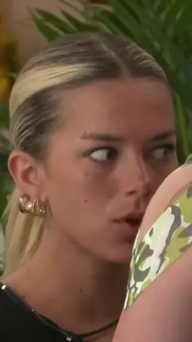 que opinan de esta relación?? #elinternadomega #elinternado #reality 