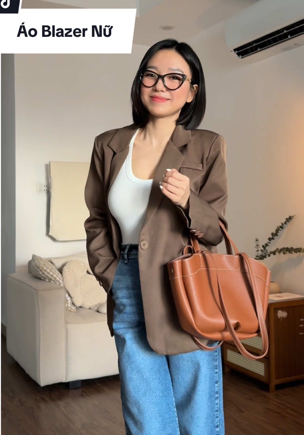 Mẫu Blazer dáng suông mặc rất trẻ trung đi học đi làm đi cf đều xinh nha #aoblazer #aoblazernu @l