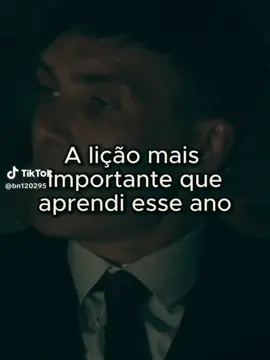 Nunca espere nada de ninguém, pois se algo fizerem sempre será uma linda surpresa!! 🐺#predadoralfa2025 #homemdevalor #lobos #estilomasculino #reflexionesdiarias 