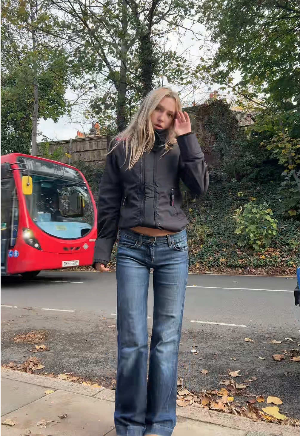 Perfect flared jeans #raincoat #londonoutfit #cool #fyp #autumn 