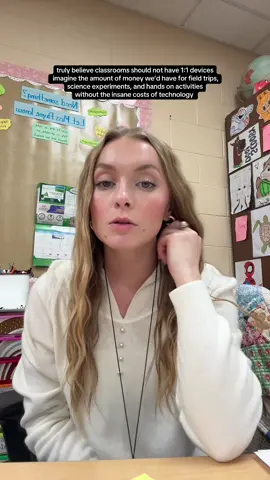 The intention of 1:1 devices was good, but like anything you don’t really see the negative effects until it’s too late. #teachersoftiktok #publiceducation #chromebooks #handsonlearning #destroyAI 