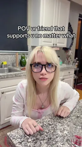 send this to ur friend who does no wrong 🩷