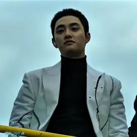 i love this scene sm anw he looks hella fine w that glasses [ #themanipulated #dokyungsoo ]