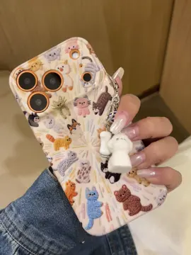 Chú mèo con dễ thương quá! #iphonecase #oplungiphone17pro #oplungiphone17 #oplungiphone #🇻🇳 