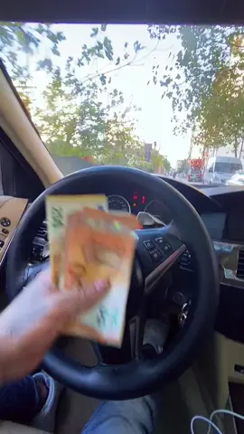 💶⛓️‍💥💪