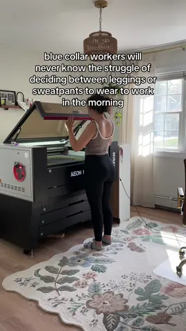 10 pairs of sweatpants and the only pair I want is my husband’s  #wfh #bluecollar #bluecollarwife #sweaterweather #aerie 