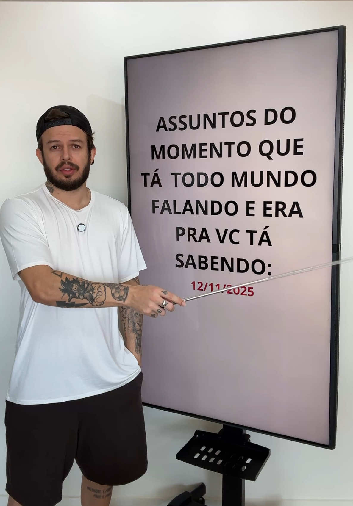 Esse é o jornal q eu quero 😂 Assuntos do momento q era pra vc tá sabendo